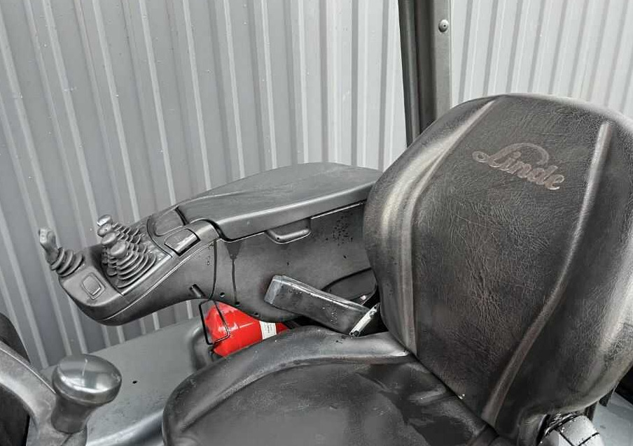 Elektrostapler Linde E18-02: das Bild 6