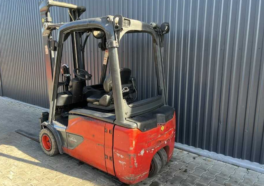 Linde E20L-02 - Elektrostapler: das Bild 3 Linde E20L-02 - Elektrostapler: das Bild 3