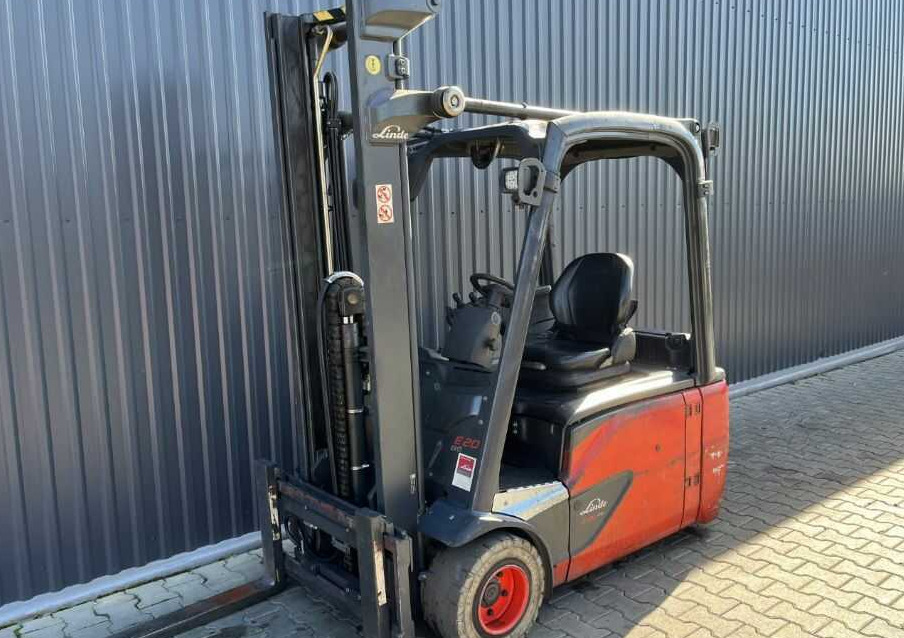 Linde E20L-02 - Elektrostapler: das Bild 1 Linde E20L-02 - Elektrostapler: das Bild 1