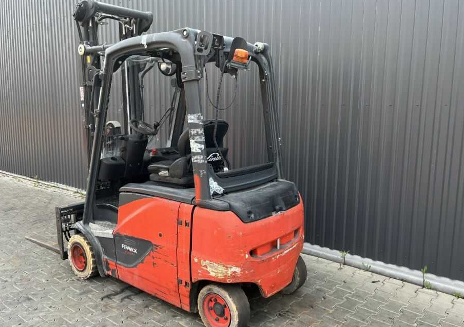 Linde E20PHL-02 - Elektrostapler: das Bild 3 Linde E20PHL-02 - Elektrostapler: das Bild 3