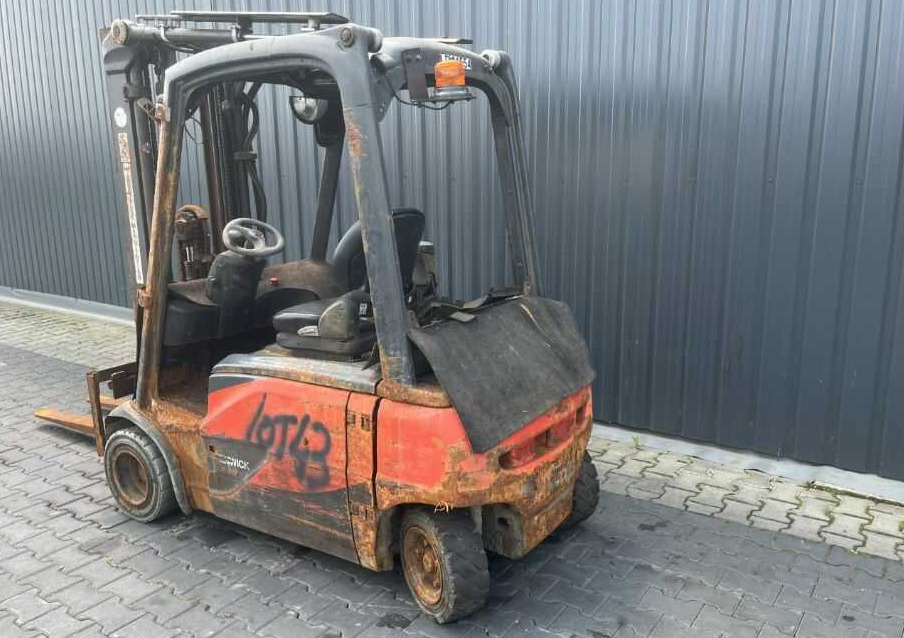 Linde E20PL-02 - Elektrostapler: das Bild 3 Linde E20PL-02 - Elektrostapler: das Bild 3