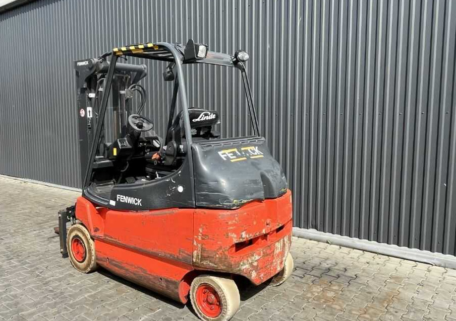 Linde E25 - Elektrostapler: das Bild 3 Linde E25 - Elektrostapler: das Bild 3