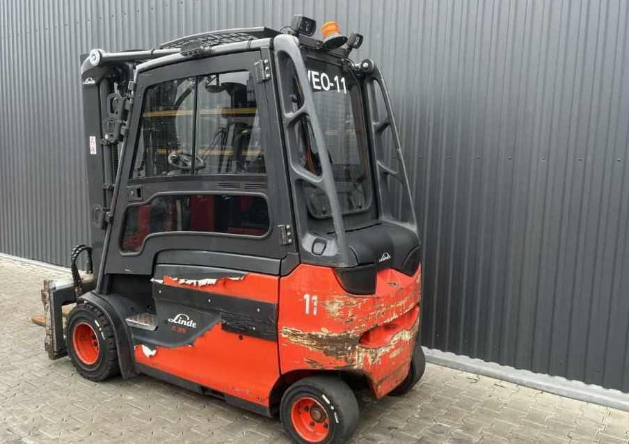 Linde E35HL-01 - Elektrostapler: das Bild 3 Linde E35HL-01 - Elektrostapler: das Bild 3