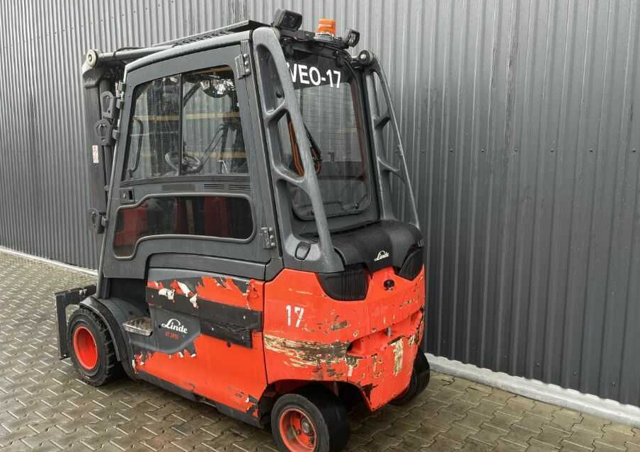 Linde E35HL-01 - Elektrostapler: das Bild 3 Linde E35HL-01 - Elektrostapler: das Bild 3