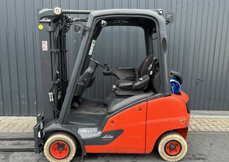 Linde H20T-01 - Treibgasstapler: das Bild 2 Linde H20T-01 - Treibgasstapler: das Bild 2
