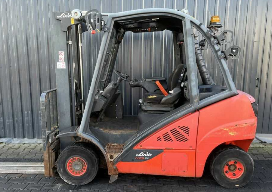 Linde H25D-02 - Dieselstapler: das Bild 2 Linde H25D-02 - Dieselstapler: das Bild 2