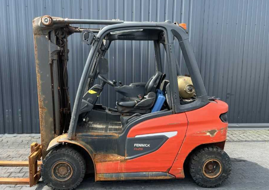 Linde H25T-01 - Treibgasstapler: das Bild 2 Linde H25T-01 - Treibgasstapler: das Bild 2