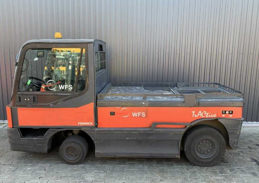 Linde P250 - Schleppfahrzeug: das Bild 2 Linde P250 - Schleppfahrzeug: das Bild 2