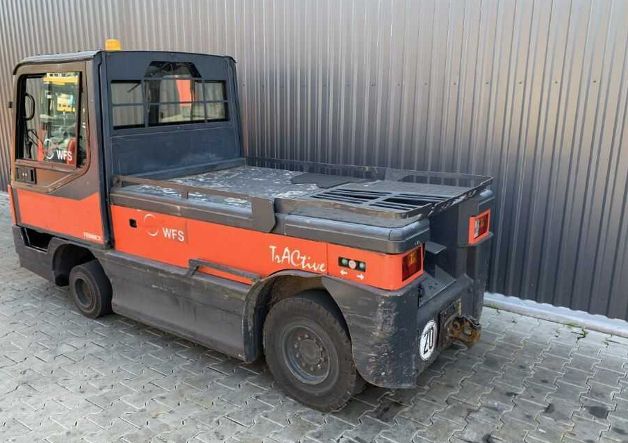 Linde P250 - Schleppfahrzeug: das Bild 3 Linde P250 - Schleppfahrzeug: das Bild 3