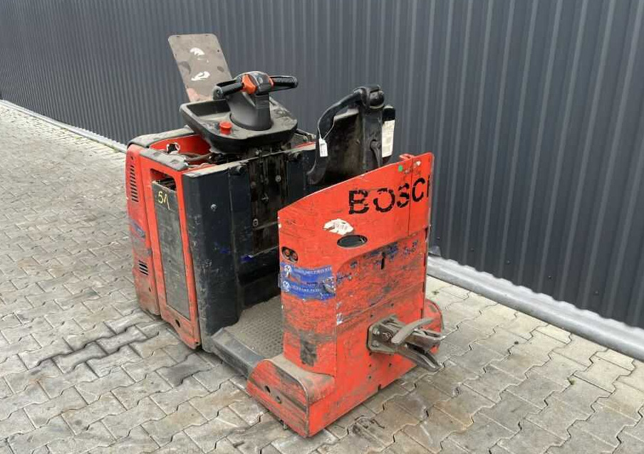 Linde P30C - Schleppfahrzeug: das Bild 3 Linde P30C - Schleppfahrzeug: das Bild 3