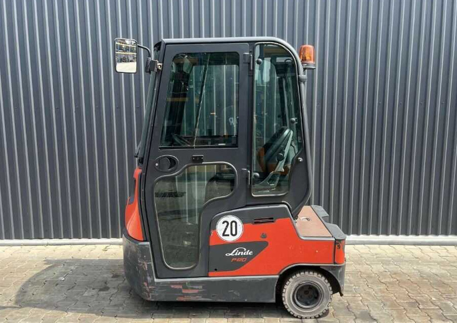 Linde P80 - Schleppfahrzeug: das Bild 2 Linde P80 - Schleppfahrzeug: das Bild 2