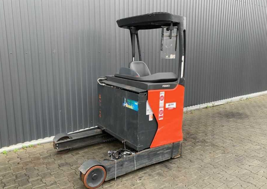 Linde R14-01 - Schubmaststapler: das Bild 1 Linde R14-01 - Schubmaststapler: das Bild 1