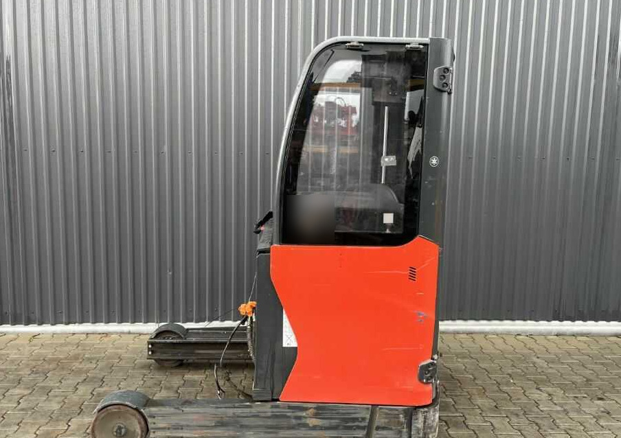 Linde R16HD-01 - Schubmaststapler: das Bild 2 Linde R16HD-01 - Schubmaststapler: das Bild 2