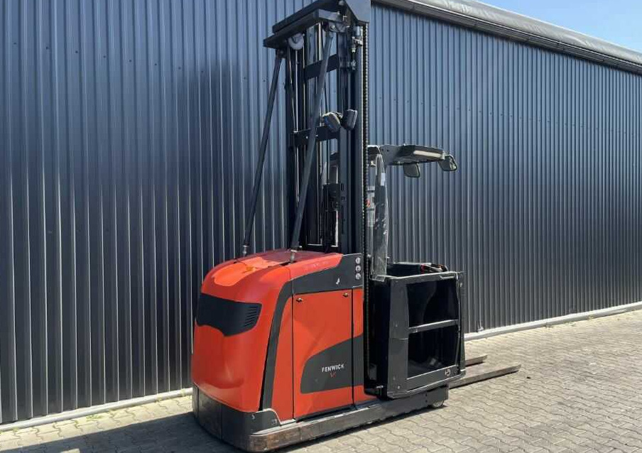 Linde V - Kommissionierer: das Bild 1 Linde V - Kommissionierer: das Bild 1