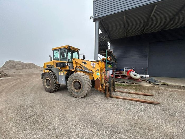 Ahlmann AS210 / AZ210 - - Lader: das Bild 4 Ahlmann AS210 / AZ210 - - Lader: das Bild 4