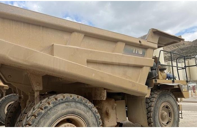 Caterpillar 771D - Muldenkipper/ Dumper: das Bild 2 Caterpillar 771D - Muldenkipper/ Dumper: das Bild 2