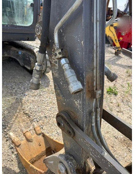 Mecalac 6MCR - Kettenbagger: das Bild 3 Mecalac 6MCR - Kettenbagger: das Bild 3