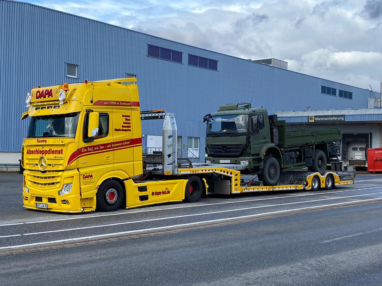 Autotransporter Auflieger Für die Beförderung von schwere Technik, Zustand - NEU VEGA-S (2 AXLE TRUCK CARRIER): das Bild 12