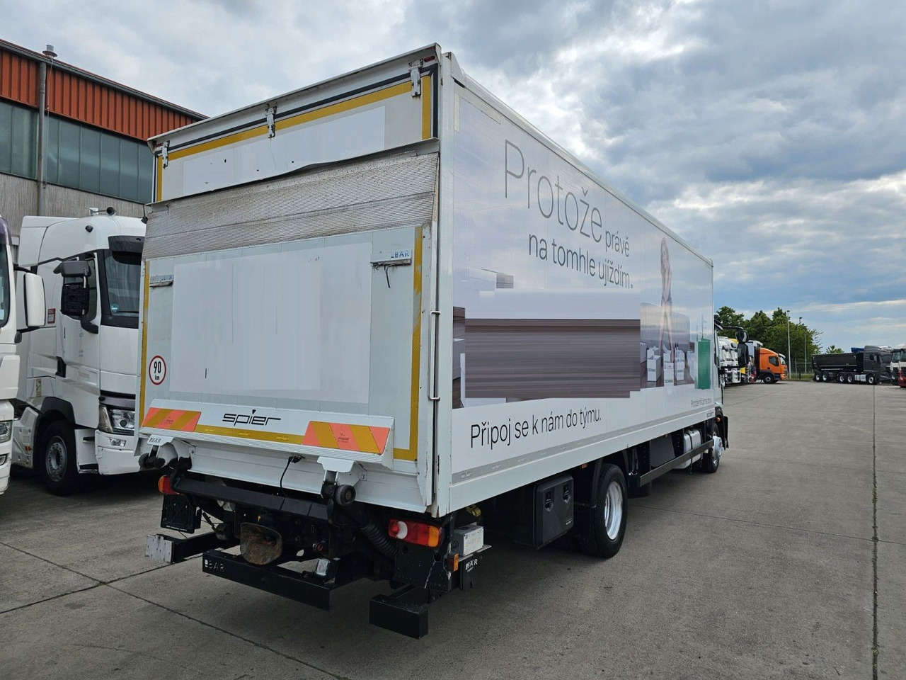Iveco EURO-CARGO 120E25 * SCHLAFKABINE * BÄR 1,5 T * - Koffer LKW: das Bild 4 Iveco EURO-CARGO 120E25 * SCHLAFKABINE * BÄR 1,5 T * - Koffer LKW: das Bild 4
