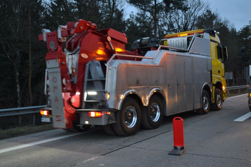 Mercedes-Benz Arocs 4163 8x4 G&G Heavy Wrecker Mercedes-Benz Arocs 4163 8x4 G&G Heavy Wrecker - Abschleppwagen: das Bild 4 Mercedes-Benz Arocs 4163 8x4 G&G Heavy Wrecker Mercedes-Benz Arocs 4163 8x4 G&G Heavy Wrecker - Abschleppwagen: das Bild 4