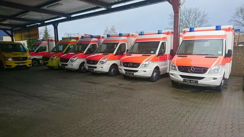 Mercedes-Benz Sprinter 516 // WAS 946 // 1 J Garantie // - Krankenwagen: das Bild 1 Mercedes-Benz Sprinter 516 // WAS 946 // 1 J Garantie // - Krankenwagen: das Bild 1
