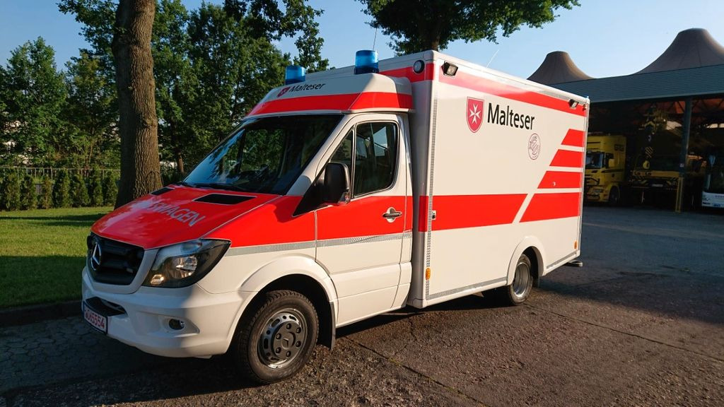 Mercedes-Benz Sprinter 519 / ATM 0km 4x on Stock - Krankenwagen: das Bild 1 Mercedes-Benz Sprinter 519 / ATM 0km 4x on Stock - Krankenwagen: das Bild 1