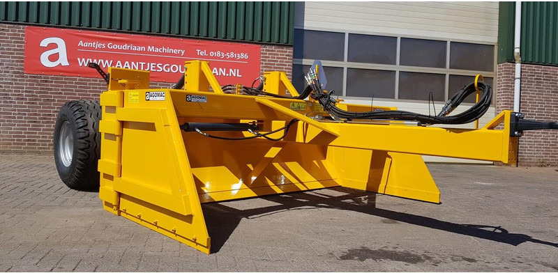BIZON 3000 - Technik für Bodenbearbeitung: das Bild 3 BIZON 3000 - Technik für Bodenbearbeitung: das Bild 3