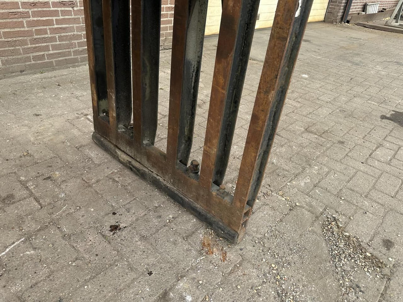Kennis stenenklem - Gebruikt - Greifer für Baumaschine: das Bild 4 Kennis stenenklem - Gebruikt - Greifer für Baumaschine: das Bild 4