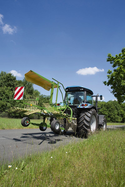 Krone Enkele harken - Heuwender/ Wenderechen: das Bild 4 Krone Enkele harken - Heuwender/ Wenderechen: das Bild 4