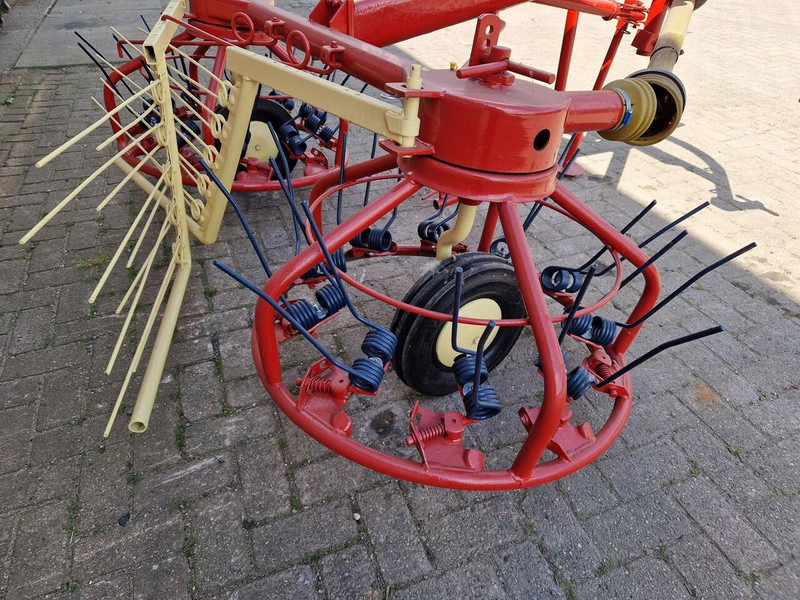 Heuwender/ Wenderechen PZ strela: das Bild 7