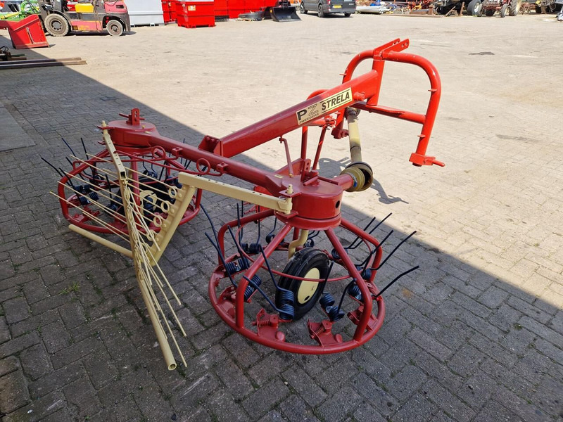 PZ strela - Heuwender/ Wenderechen: das Bild 3 PZ strela - Heuwender/ Wenderechen: das Bild 3