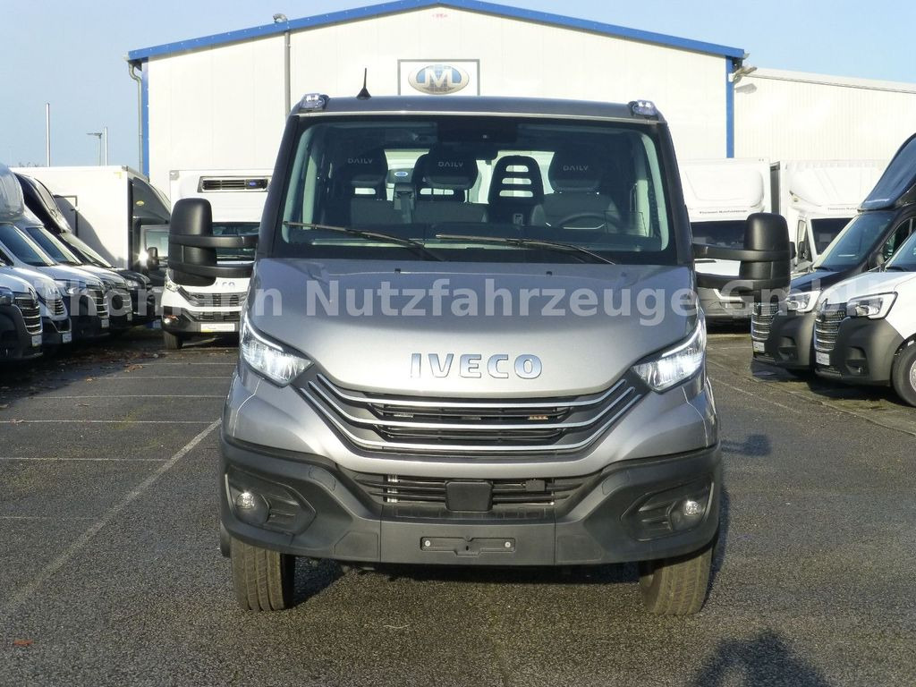 Iveco DAILY 70C18 DoKa Schiebeplateau Luftfed Navi - Abschleppwagen, Transporter: das Bild 4 Iveco DAILY 70C18 DoKa Schiebeplateau Luftfed Navi - Abschleppwagen, Transporter: das Bild 4