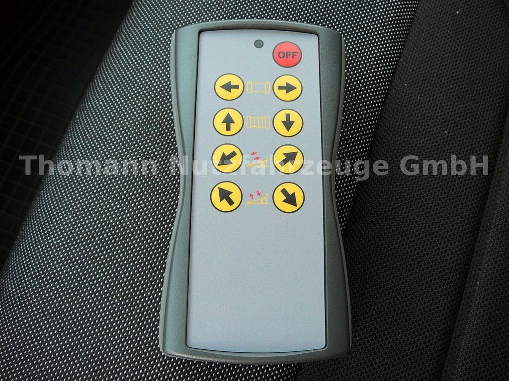 Abschleppwagen, Transporter, Zustand - NEU Iveco DAILY 70C18 Schiebeplateau Luftfederung Navi: das Bild 26