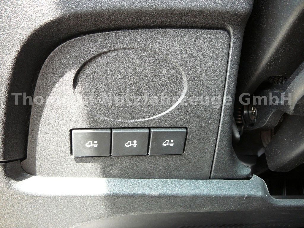 Abschleppwagen, Transporter, Zustand - NEU Iveco DAILY 70C18 Schiebeplateau Luftfederung Navi: das Bild 23