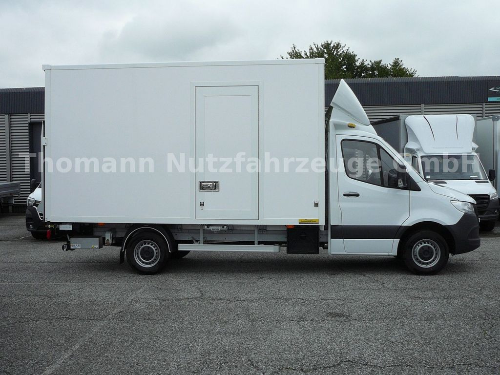 Mercedes-Benz Sprinter 317 CDI Koffer Ultralight LBW Neuheit Mercedes-Benz Sprinter 317 CDI Koffer Ultralight LBW Neuheit - Koffer Transporter: das Bild 4 Mercedes-Benz Sprinter 317 CDI Koffer Ultralight LBW Neuheit Mercedes-Benz Sprinter 317 CDI Koffer Ultralight LBW Neuheit - Koffer Transporter: das Bild 4