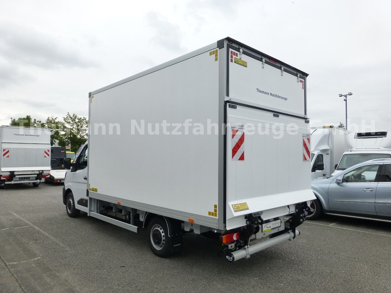 Renault NEW Master 2025 Koffer mit BÄR Ladebordwand - Koffer Transporter: das Bild 5 Renault NEW Master 2025 Koffer mit BÄR Ladebordwand - Koffer Transporter: das Bild 5