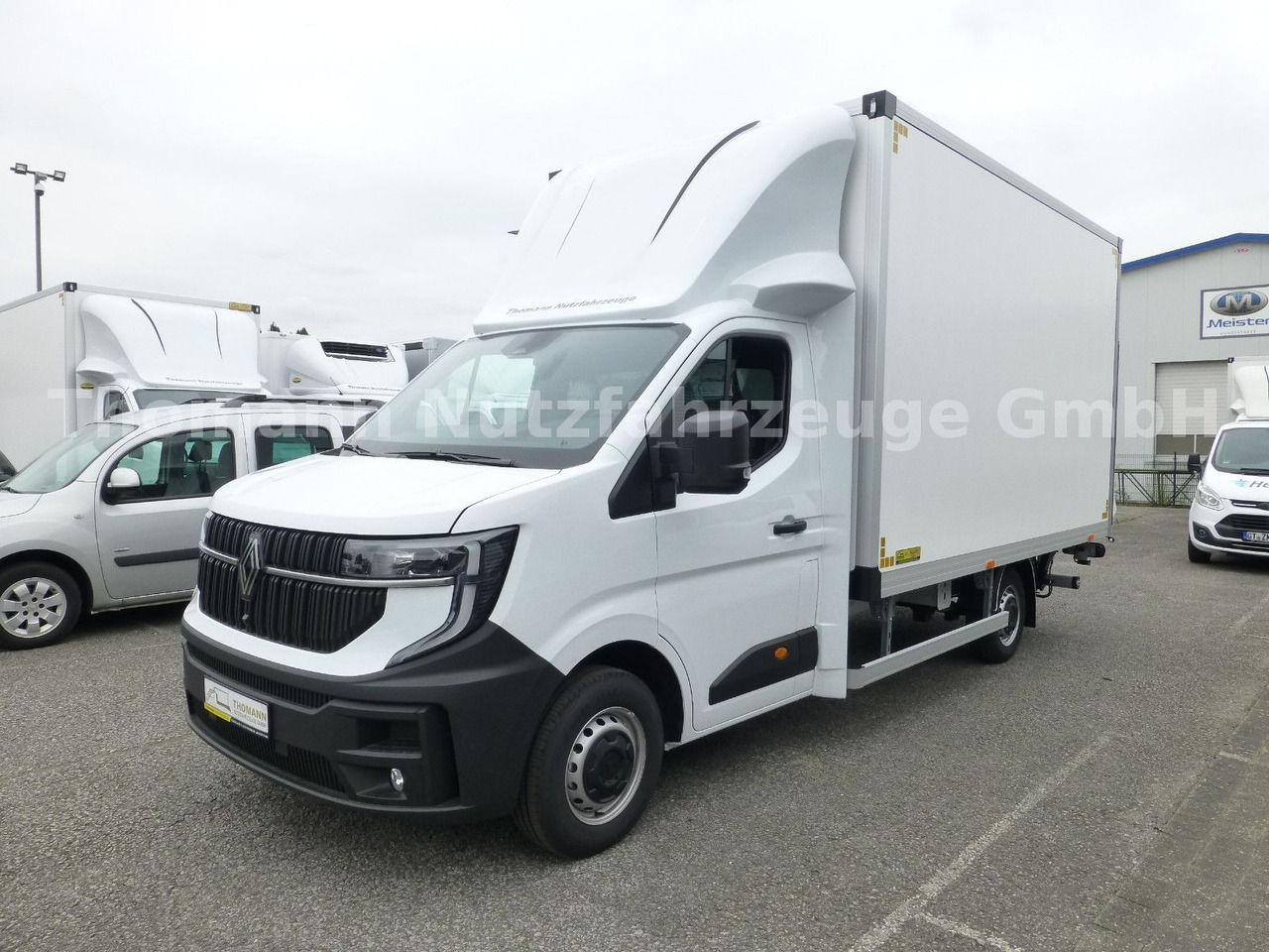Renault NEW Master 2025 Koffer mit BÄR Ladebordwand - Koffer Transporter: das Bild 2 Renault NEW Master 2025 Koffer mit BÄR Ladebordwand - Koffer Transporter: das Bild 2