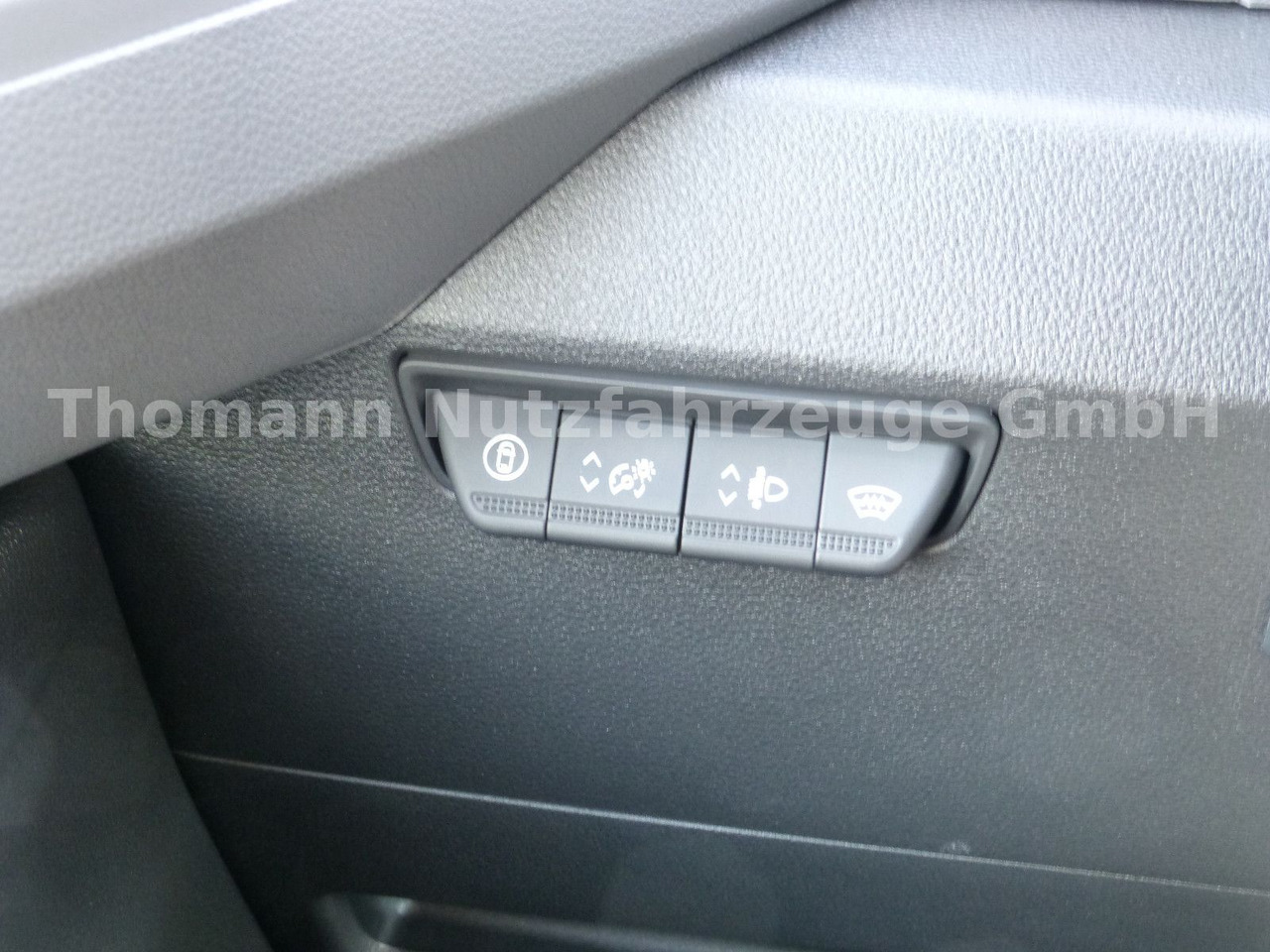 Kühltransporter Renault NEW Master Kühlkastenwagen Xarios 300 GH: das Bild 25