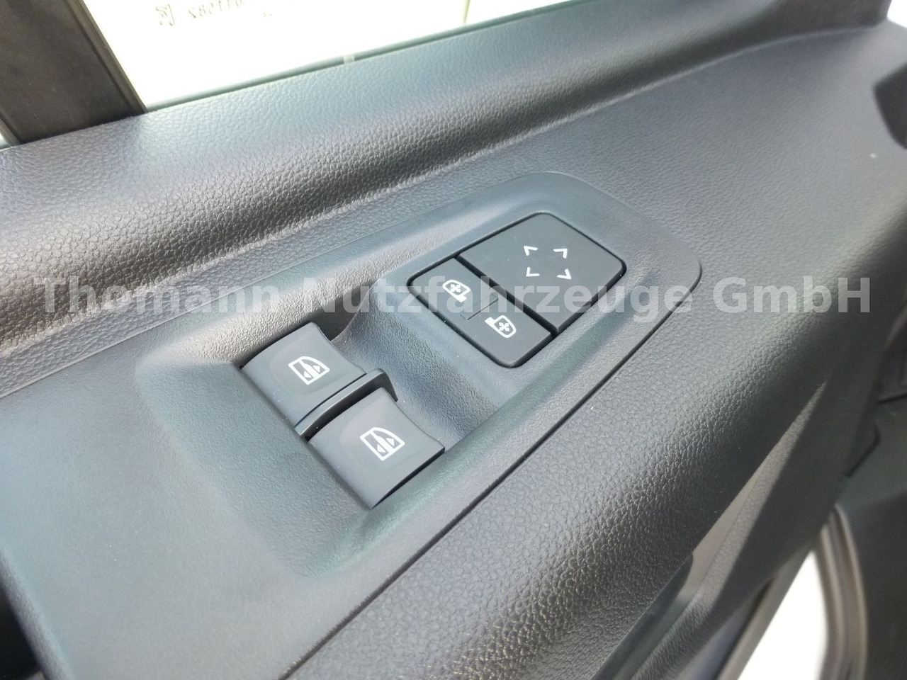 Kühltransporter Renault NEW Master Kühlkastenwagen Xarios 300 GH: das Bild 32
