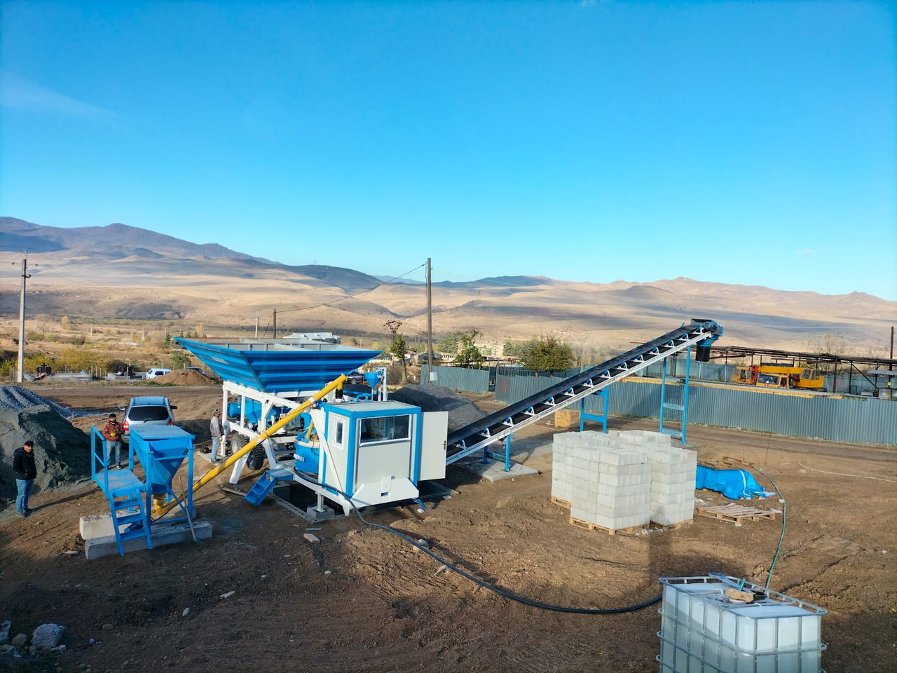 PROMAX MOBILE CONCRETE PLANT M35-PLNT (35M3/H) - Betonmischanlage: das Bild 1 PROMAX MOBILE CONCRETE PLANT M35-PLNT (35M3/H) - Betonmischanlage: das Bild 1
