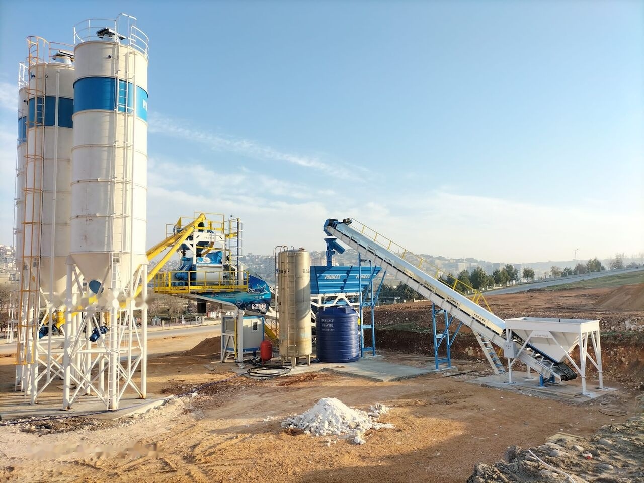 Promax Mobile Concrete Batching Plant PROMAX M100-TWN (100m³/h) - Betonmischanlage: das Bild 1 Promax Mobile Concrete Batching Plant PROMAX M100-TWN (100m³/h) - Betonmischanlage: das Bild 1