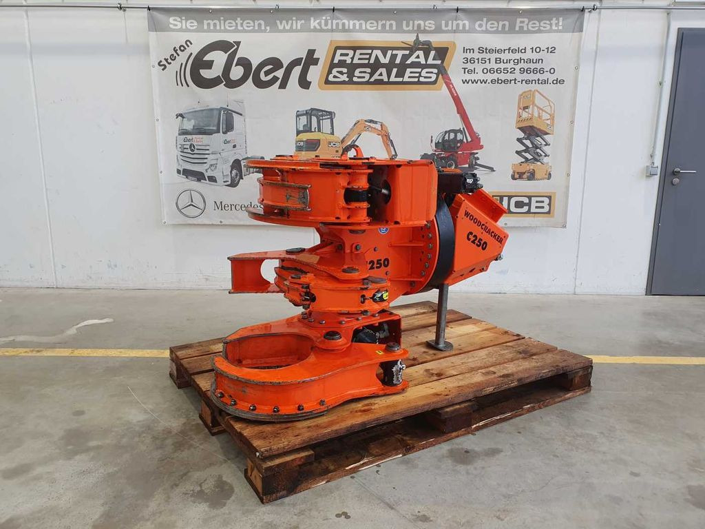 Westtech Woodcracker C250 / Tiltator / Sammler Westtech Woodcracker C250 / Tiltator / Sammler - Anbauteil: das Bild 1 Westtech Woodcracker C250 / Tiltator / Sammler Westtech Woodcracker C250 / Tiltator / Sammler - Anbauteil: das Bild 1