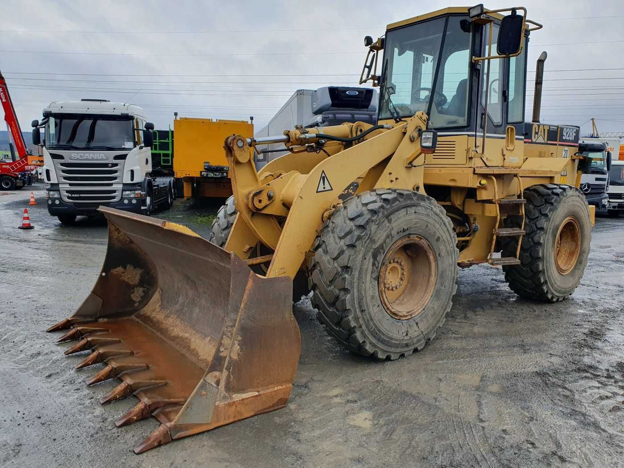 CAT 928F / nur 9.802h / Aircondition / 1994 - Radlader: das Bild 1 CAT 928F / nur 9.802h / Aircondition / 1994 - Radlader: das Bild 1