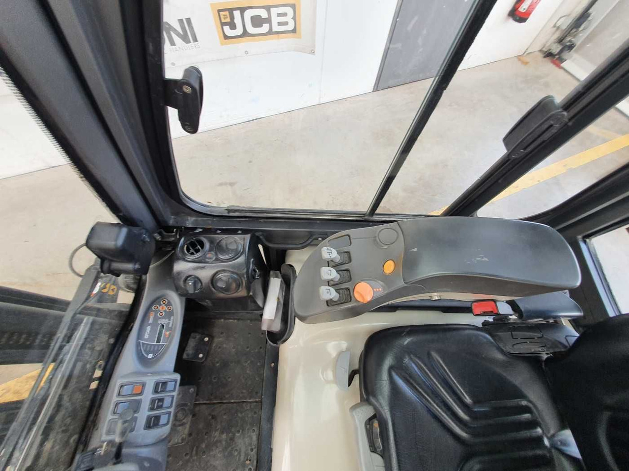 Leasing für Crown SCT6020-1.3 /Triplex: 4.30m /Batterie 2020 Crown SCT6020-1.3 /Triplex: 4.30m /Batterie 2020: das Bild 10 Leasing für Crown SCT6020-1.3 /Triplex: 4.30m /Batterie 2020 Crown SCT6020-1.3 /Triplex: 4.30m /Batterie 2020: das Bild 10