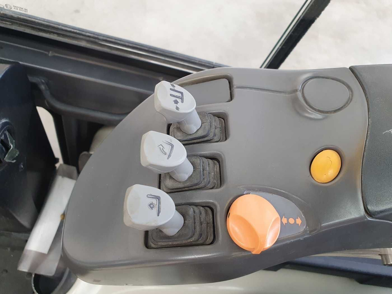 Leasing für Crown SCT6020-1.3 /Triplex: 4.30m /Batterie 2020 Crown SCT6020-1.3 /Triplex: 4.30m /Batterie 2020: das Bild 11 Leasing für Crown SCT6020-1.3 /Triplex: 4.30m /Batterie 2020 Crown SCT6020-1.3 /Triplex: 4.30m /Batterie 2020: das Bild 11