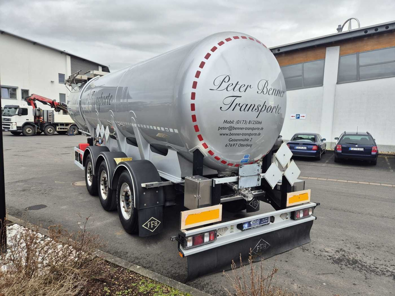 Feldbinder TSA 30.3 Gefahrgut ADR, 1 Kammer 30.000 Liter - Tankauflieger: das Bild 2 Feldbinder TSA 30.3 Gefahrgut ADR, 1 Kammer 30.000 Liter - Tankauflieger: das Bild 2