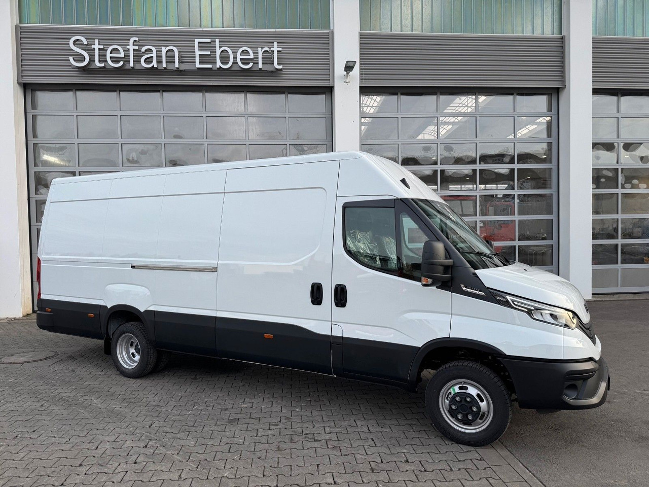 Iveco Daily 35C21 HA8 *R4.100mm*AHK*LED*Automatik* - Kastenwagen: das Bild 2 Iveco Daily 35C21 HA8 *R4.100mm*AHK*LED*Automatik* - Kastenwagen: das Bild 2