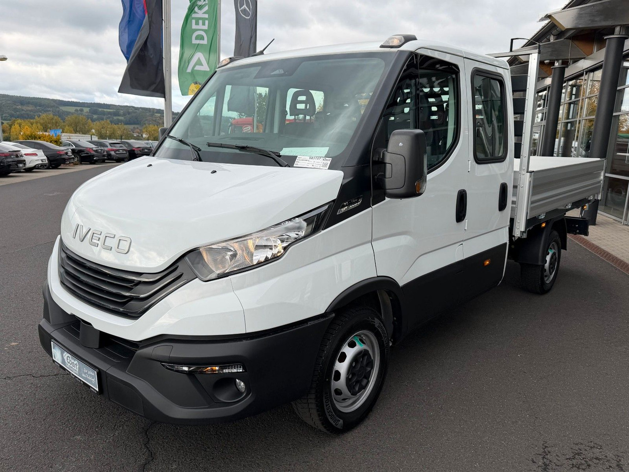 Iveco Daily 35S16 A8 *R.3450mm*Automatik*AHK*7-Sitze* - Kipper Transporter, Transporter mit Doppelkabine: das Bild 3 Iveco Daily 35S16 A8 *R.3450mm*Automatik*AHK*7-Sitze* - Kipper Transporter, Transporter mit Doppelkabine: das Bild 3