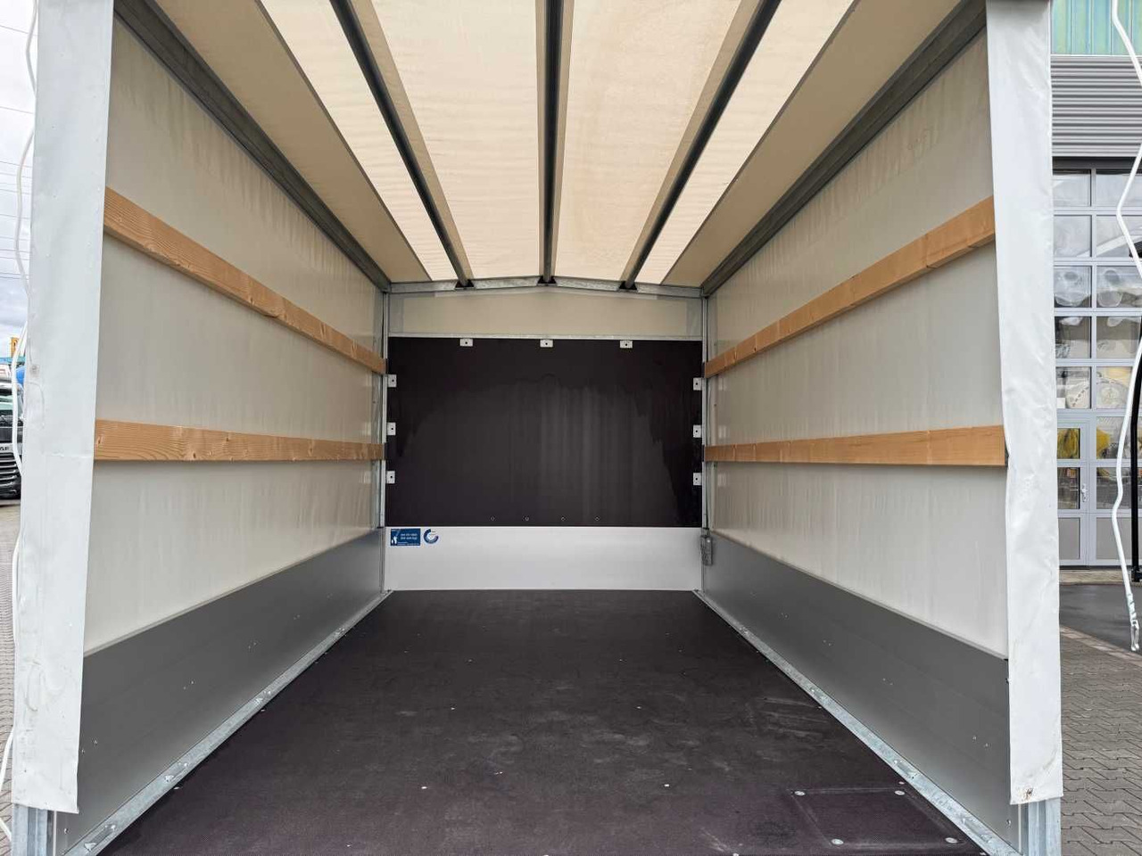 Pritsche Transporter, Transporter mit Doppelkabine Iveco Daily 50C18H A8 DoKa *AHK*Automatik*7-Sitze*: das Bild 8