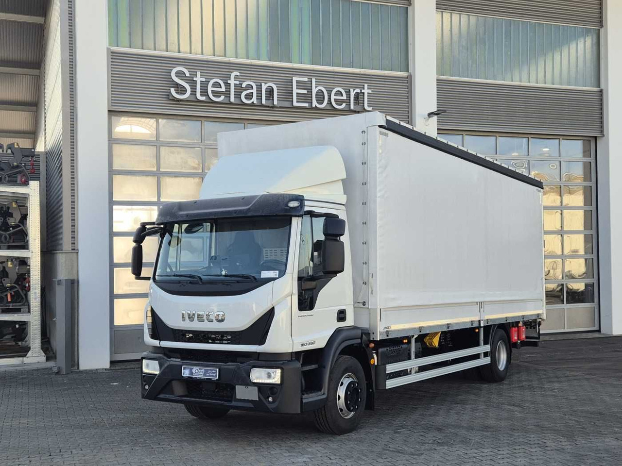 Iveco Eurocargo ML160E28/P LBW Bär Schiebeplane AHK - Plane LKW: das Bild 1 Iveco Eurocargo ML160E28/P LBW Bär Schiebeplane AHK - Plane LKW: das Bild 1